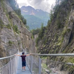 Spektakuläre Wanderung durch die Schanner Klamm in Tirol