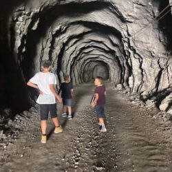 Spektakuläre Wanderung durch die Schanner Klamm in Tirol